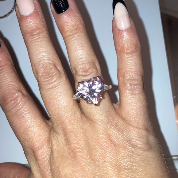 Pink Heart Gold 3 Stone Ring inspired by JLo & Ben Engagement Rock Size 7 - Picture 5 of 5